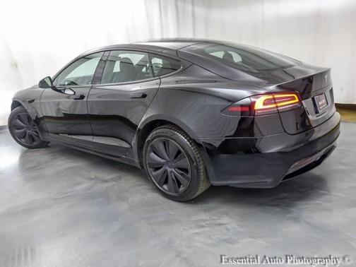 2022 Tesla Model S Base