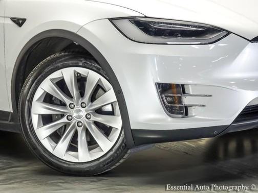 Pearl White Multi 2019 Tesla Model X Long Range