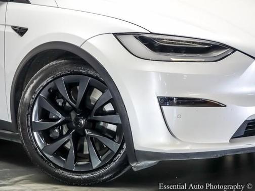 2022 Tesla Model X Base