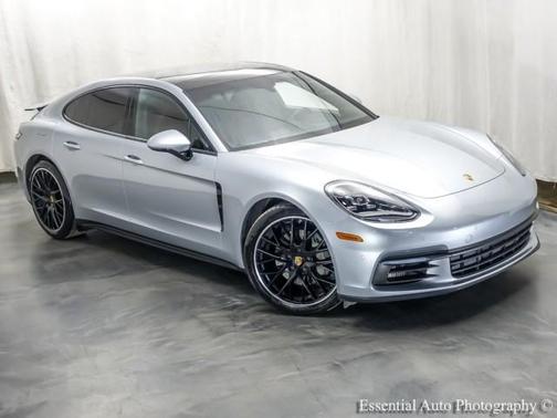 2018 Porsche Panamera 4S