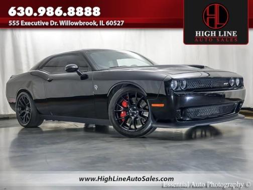 Pitch Black Clearcoat 2016 Dodge Challenger SRT Hellcat