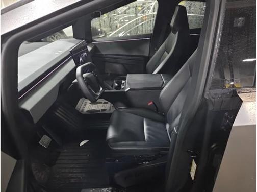 2024 Tesla Cybertruck Base