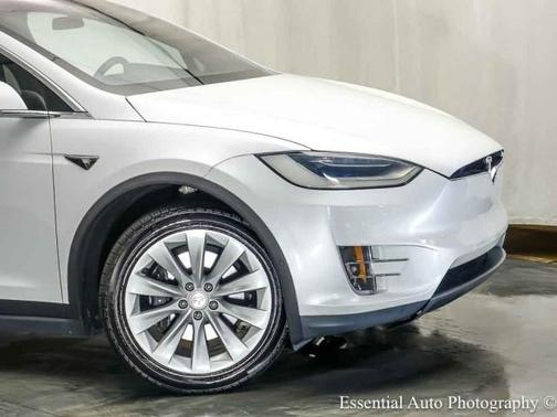Pearl White Multi 2020 Tesla Model X Long Range Plus