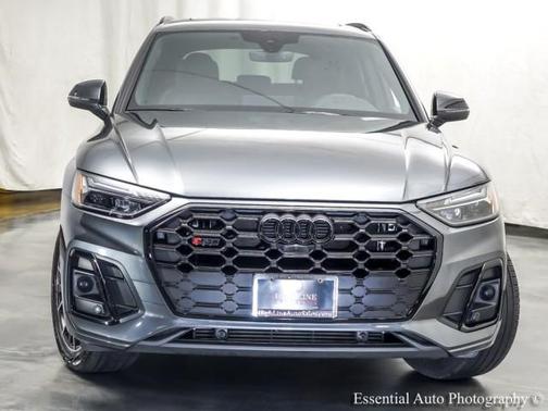 Daytona Gray Pearl Effect 2024 Audi SQ5 3.0T Premium Plus