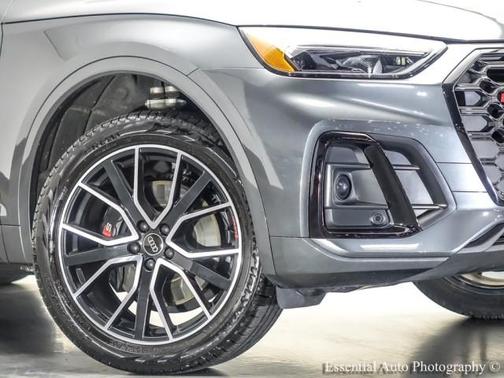 Daytona Gray Pearl Effect 2024 Audi SQ5 3.0T Premium Plus