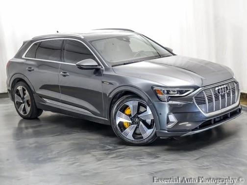 2019 Audi e-tron quattro Premium Plus