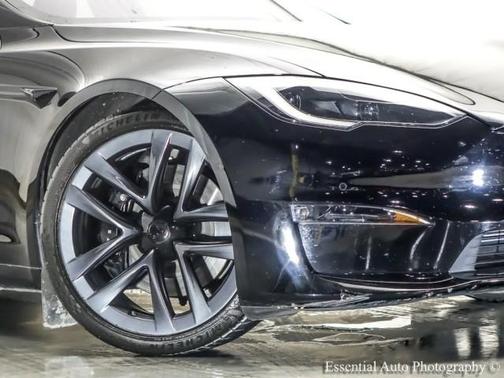 2022 Tesla Model S Base