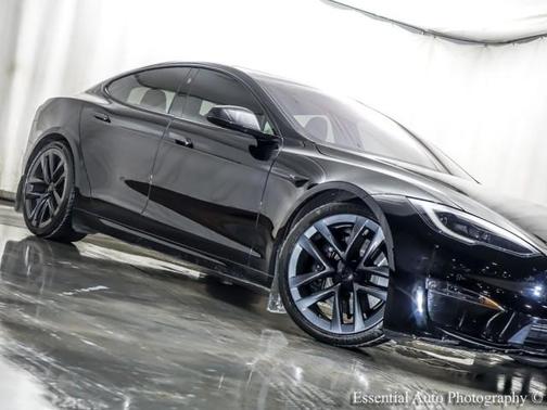 2022 Tesla Model S Base