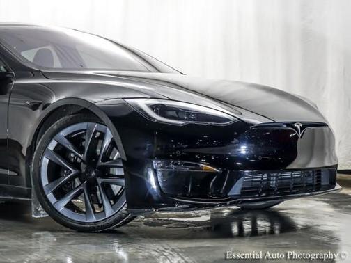 2022 Tesla Model S Base