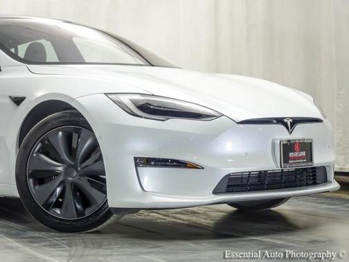 2022 Tesla Model S Base