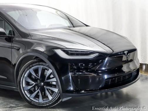 2022 Tesla Model X Plaid