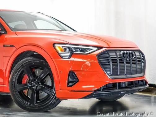 2019 Audi e-tron quattro Premium Plus