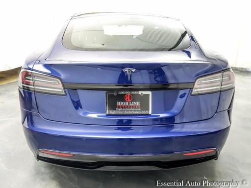 2022 Tesla Model S Base
