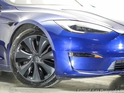 2022 Tesla Model S Base