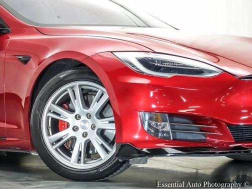 2020 Tesla Model S Performance