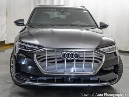 2019 Audi e-tron quattro Premium Plus