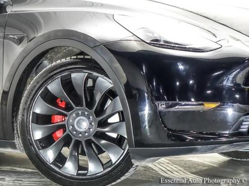 2023 Tesla Model Y Performance