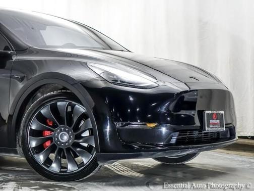 2023 Tesla Model Y Performance