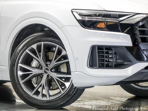 2021 Audi Q8 Premium