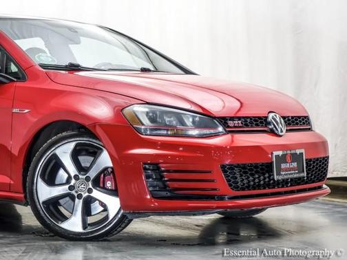 2017 Volkswagen Golf GTI SE 4-Door