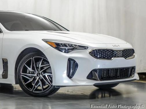 2022 Kia Stinger GT-Line