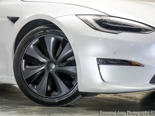 2022 Tesla Model S Base