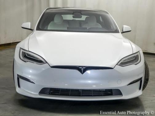 2022 Tesla Model S Base