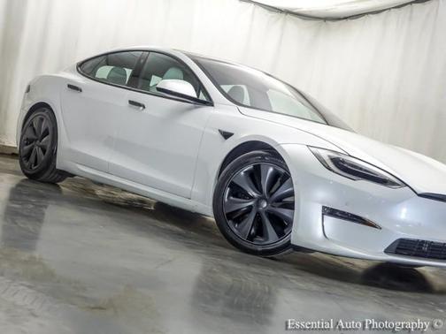 2022 Tesla Model S Base