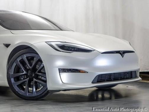 2022 Tesla Model S Base