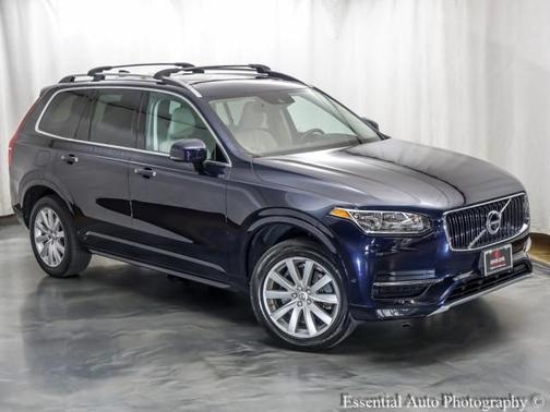 2016 Volvo XC90 T6 Momentum