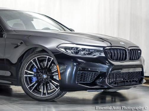 Black Sapphire Metallic 2019 BMW M5