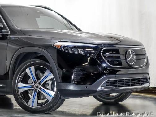 2022 Mercedes-Benz EQB 300 Base 4MATIC