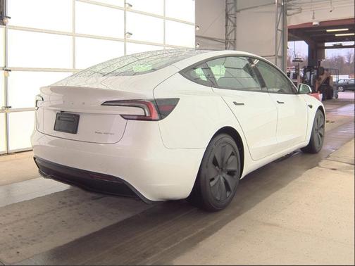 2024 Tesla Model 3 Long Range