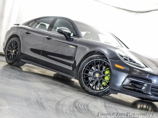 2019 Porsche Panamera E-Hybrid 4