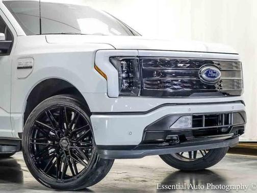 Avalanche 2023 Ford F-150 Lightning Platinum