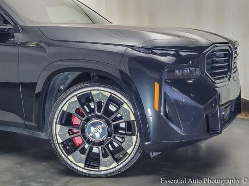 2023 BMW XM Base
