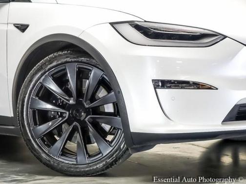 2022 Tesla Model X Plaid