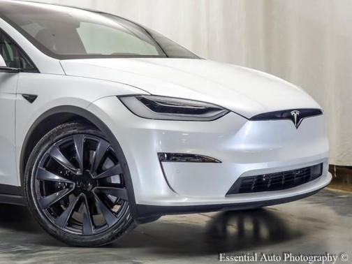 2022 Tesla Model X Plaid