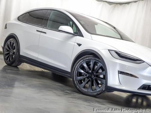 2022 Tesla Model X Plaid