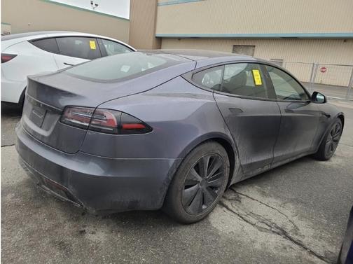 2023 Tesla Model S HW4