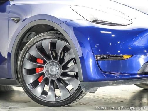Deep Blue Metallic 2023 Tesla Model Y Performance