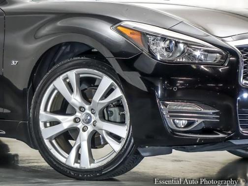 2015 INFINITI Q70L 3.7X