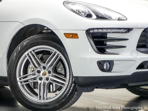 White 2017 Porsche Macan S