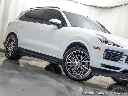 2023 Porsche Cayenne Platinum Edition