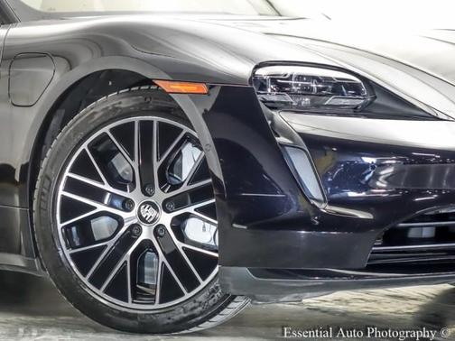 2020 Porsche Taycan Turbo