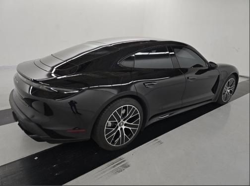 2020 Porsche Taycan Turbo