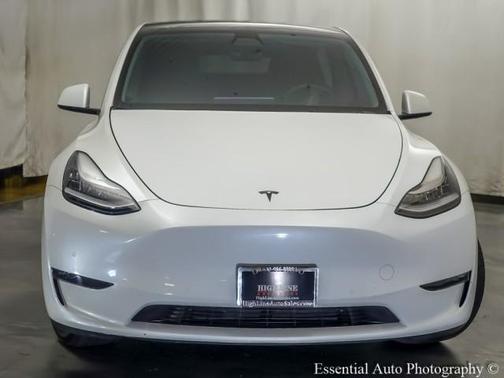 2022 Tesla Model Y Long Range