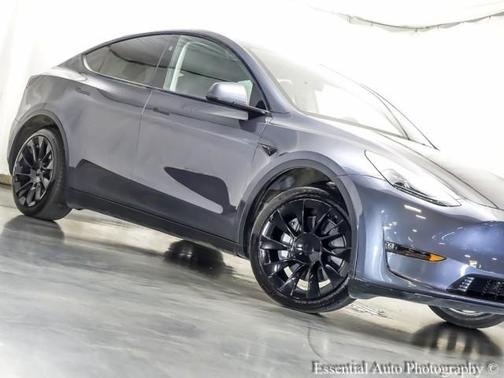 2023 Tesla Model Y Long Range