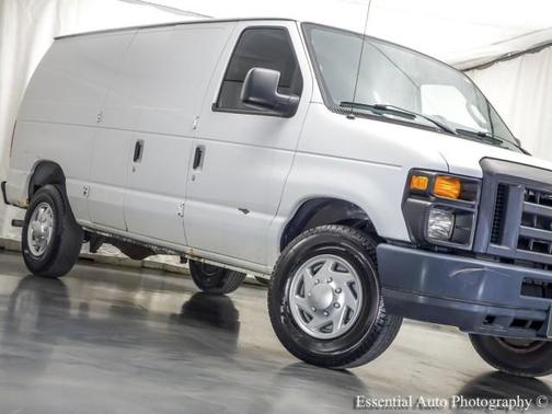 Oxford White 2013 Ford E250 RECREATIONAL