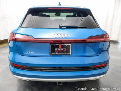 2019 Audi e-tron quattro Premium Plus